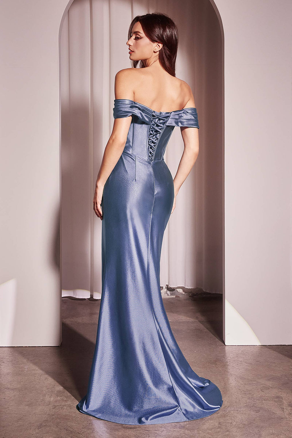 SATIN OFF THE SHOULDER FITTED GOWN